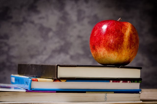 Listening - Test 6 - Guide to IELTS